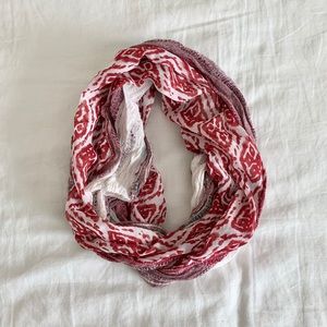 Multicolored infinity scarf